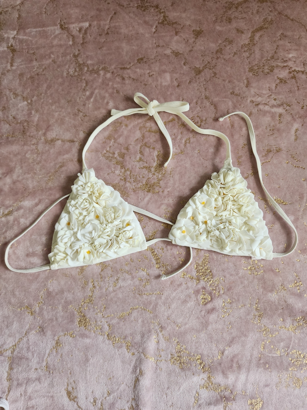 VICTORIA SECRET | White Daisy Floral Top & White Bikini - Picture 4 of 15